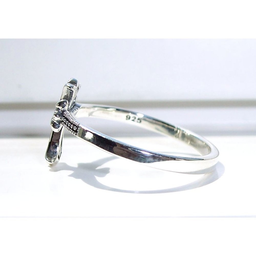 925 STERLING SILVER Dainty Medieval Cross Marcasite Ring - Picture 8 of 16